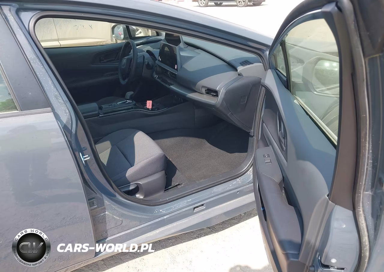 2026 Toyota Prius Le VIN:JTDACAAU5T3079249 - 5