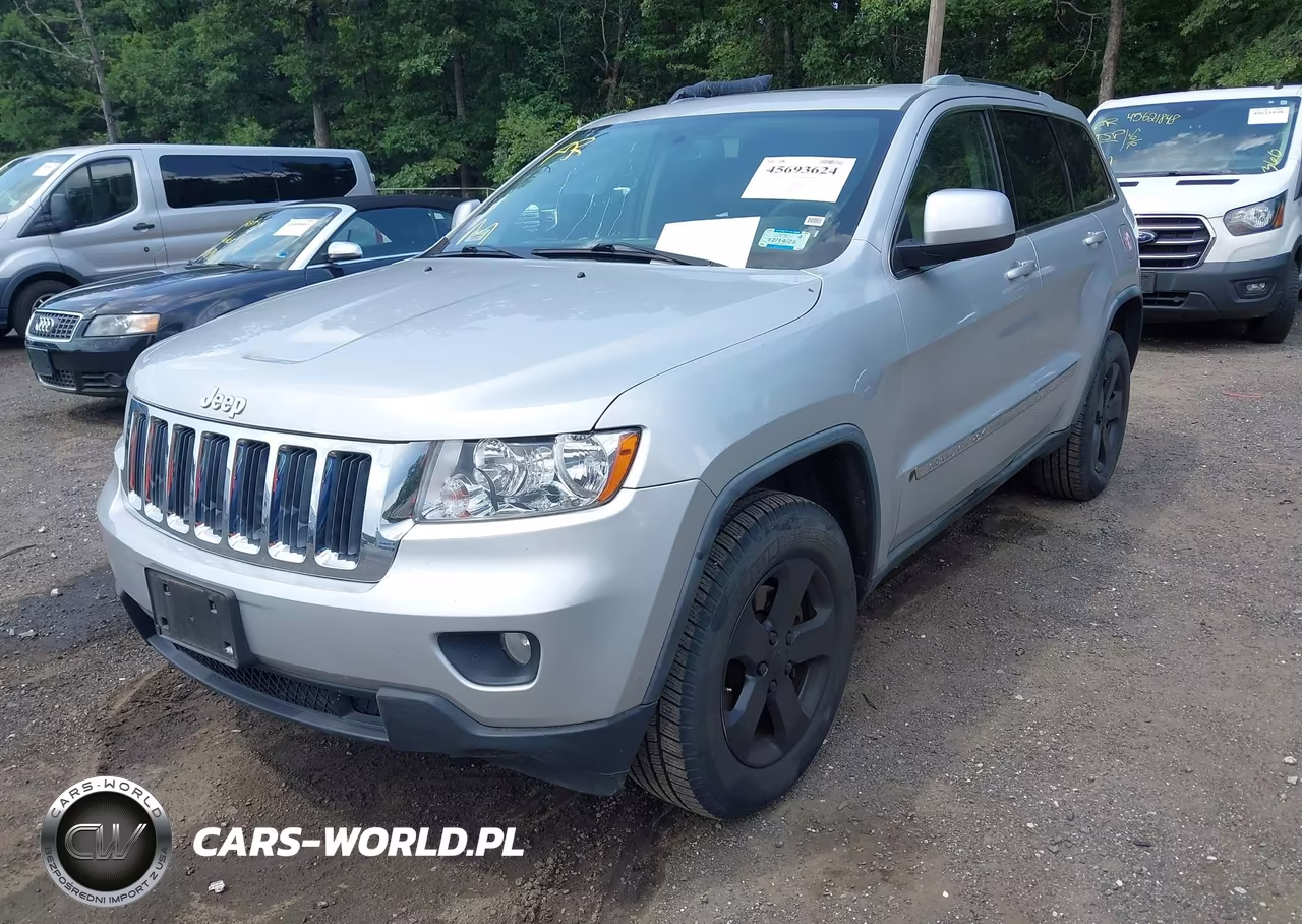 2011 Jeep Grand Cherokee Laredo VIN:1J4RR4GT0BC629581 - 2