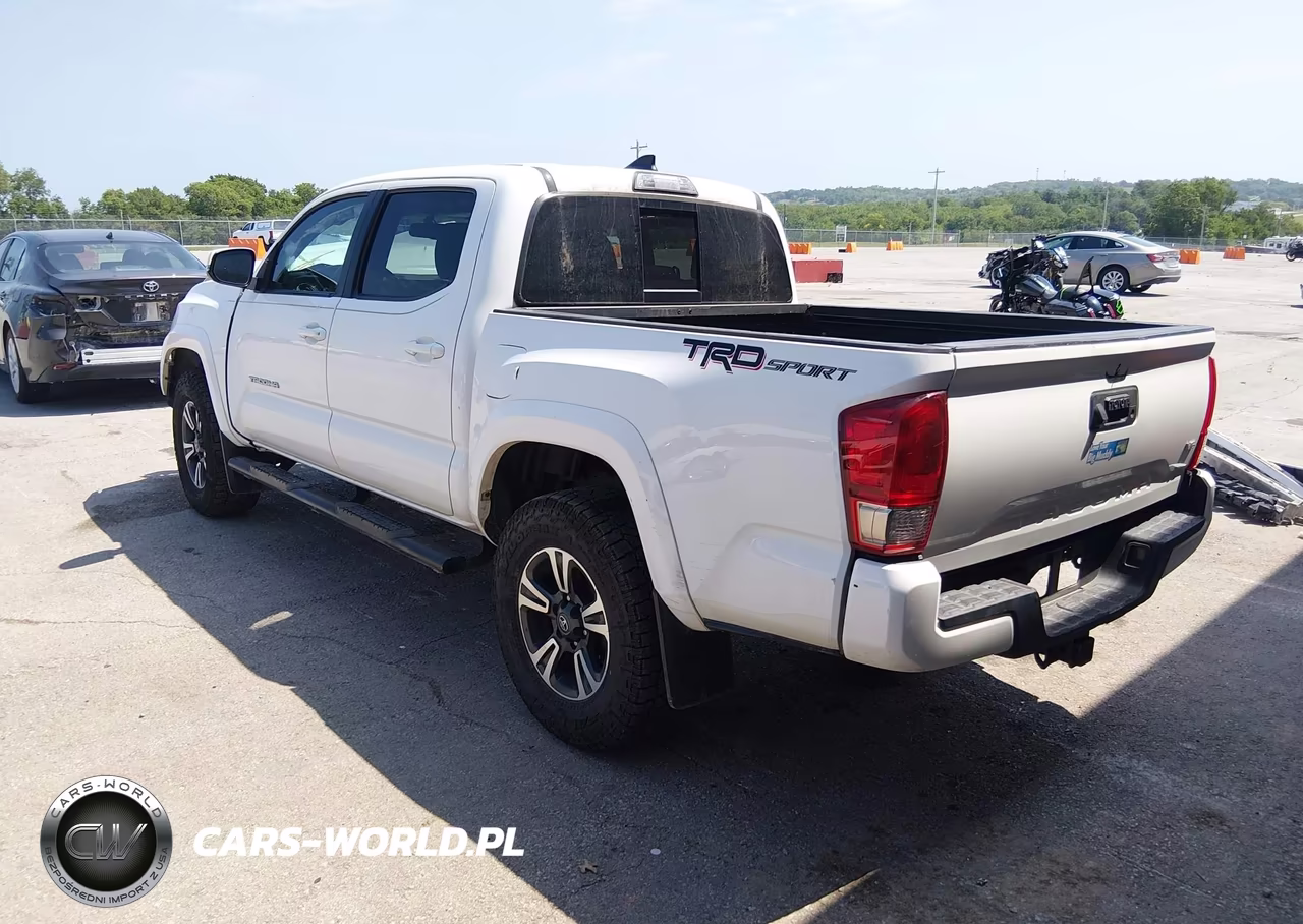 2017 Toyota Tacoma Trd Sport VIN:3TMAZ5CN7HM041541 - 3