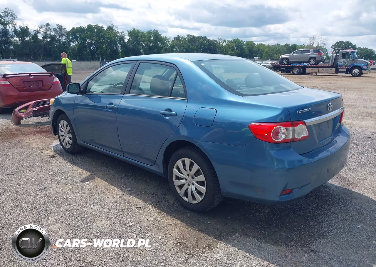 2012 Toyota Corolla Le VIN:5YFBU4EE5CP043347 - 3