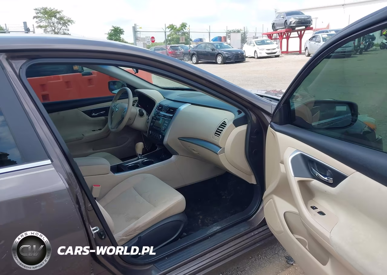 2015 Nissan Altima 2.5 S VIN:1N4AL3AP9FC102189 - 5