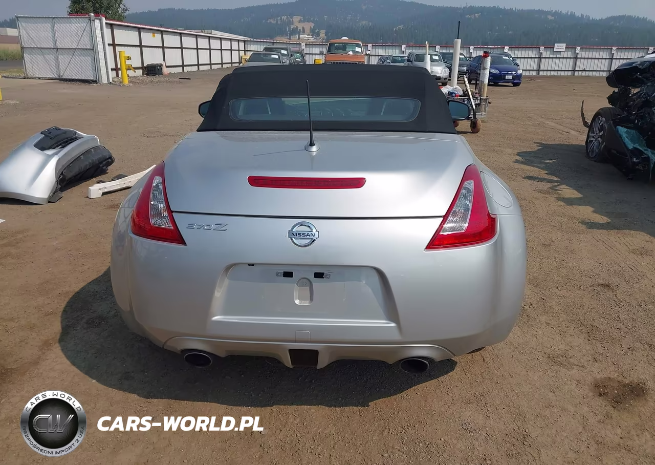 2011 Nissan 370Z Touring VIN:JN1AZ4FH1BM360052 - 17