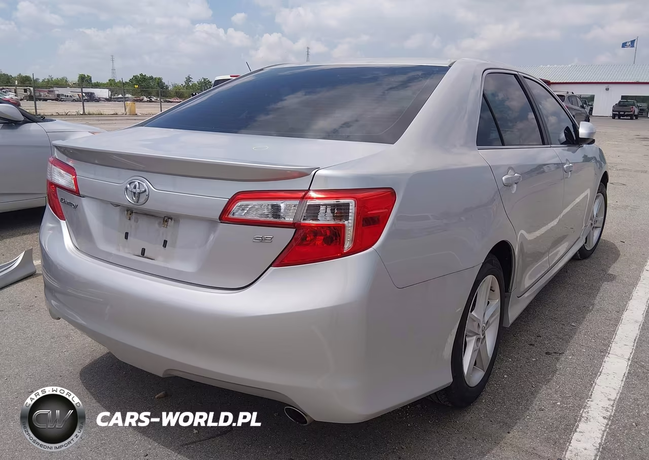 2012 Toyota Camry Se VIN:4T1BF1FK8CU506044 - 4