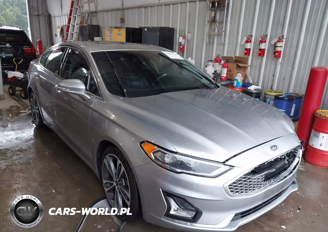 2020 Ford Fusion Titanium – zdjęcie 1 z 16