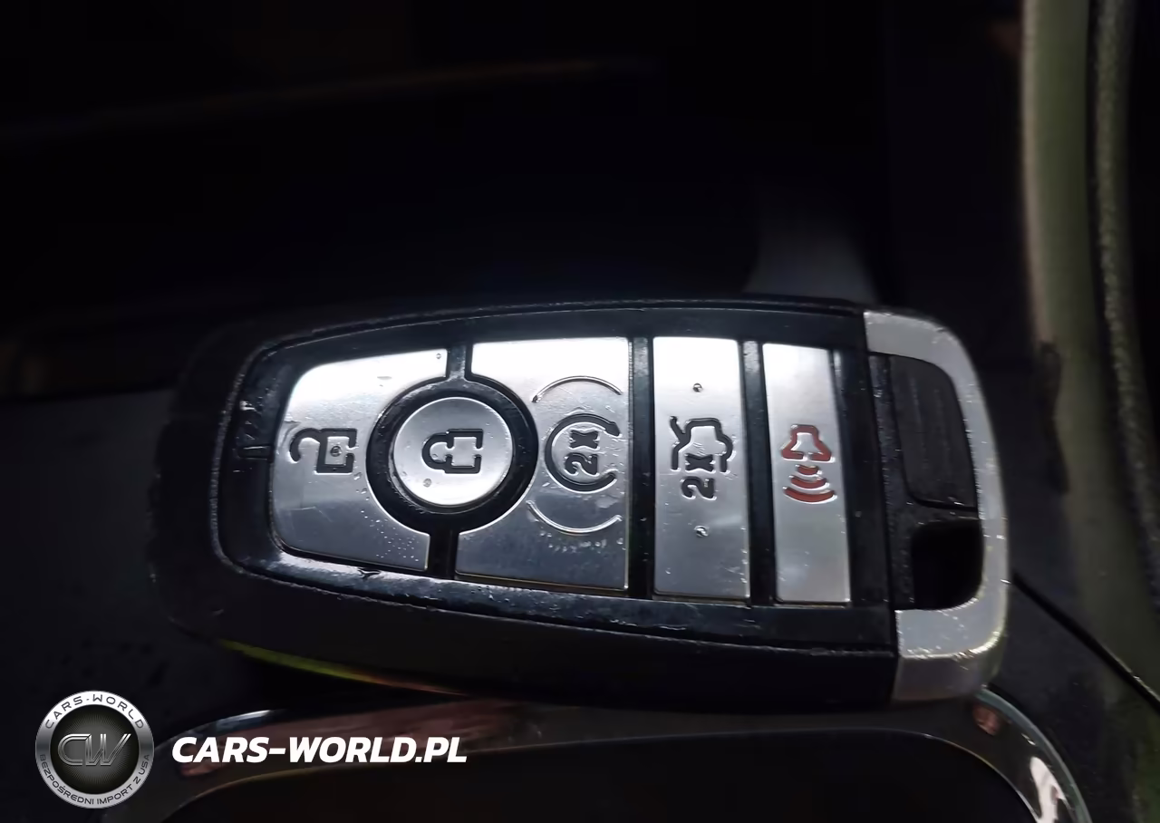 2020 Ford Fusion Titanium VIN:3FA6P0K94LR159759 - 11