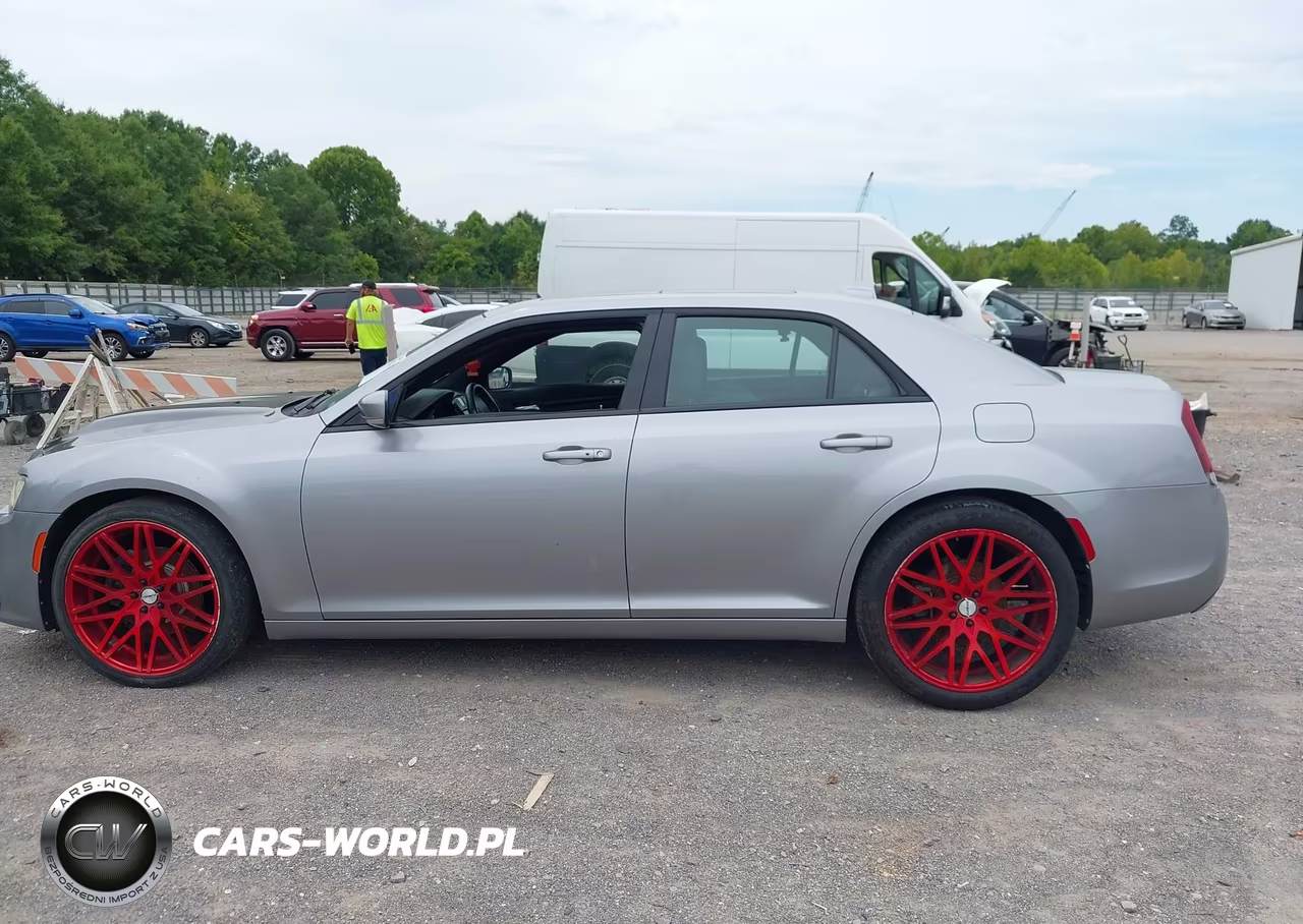 2016 Chrysler 300 300S VIN:2C3CCAGG2GH244546 - 14