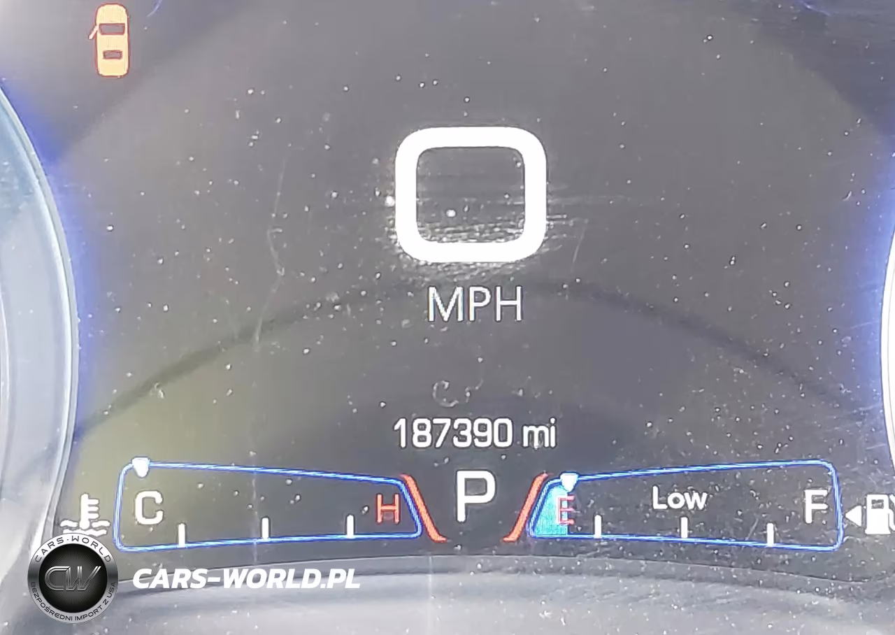 2016 Chrysler 300 300S VIN:2C3CCAGG2GH244546 - 15