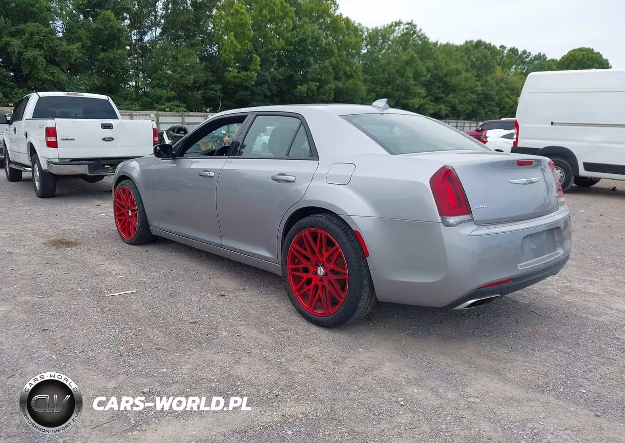 2016 Chrysler 300 300S VIN:2C3CCAGG2GH244546 - 3