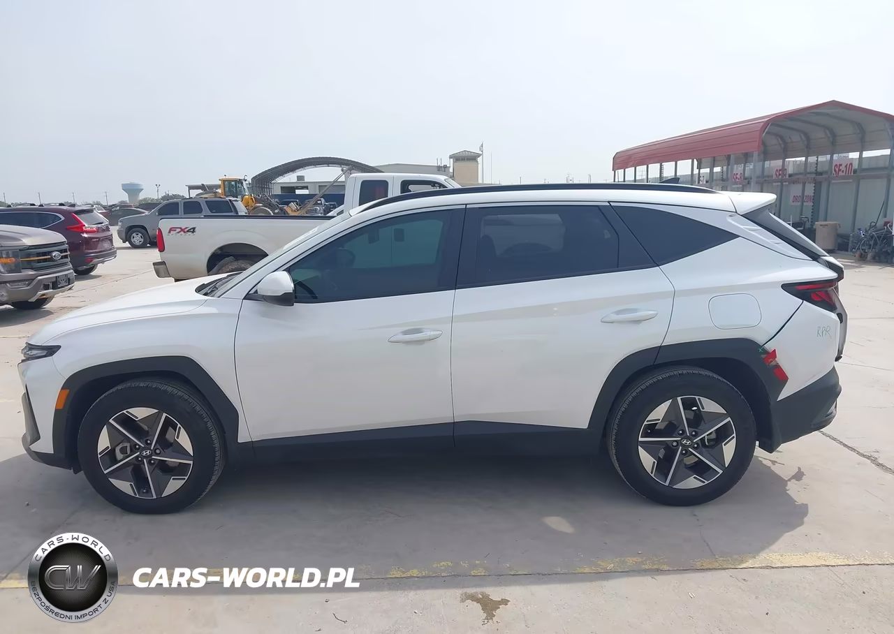 2025 Hyundai Tucson Sel VIN:3KMJB3DE1SE014115 - 14