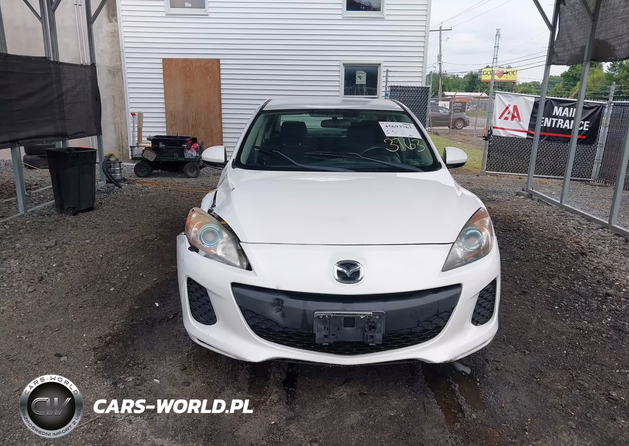 2013 Mazda Mazda3 I Sport VIN:JM1BL1UP5D1800614 - 11