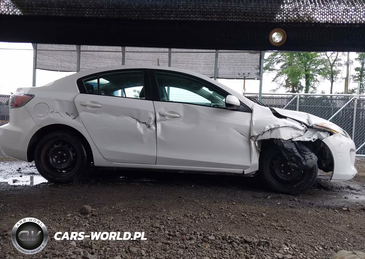 2013 Mazda Mazda3 I Sport VIN:JM1BL1UP5D1800614 - 12