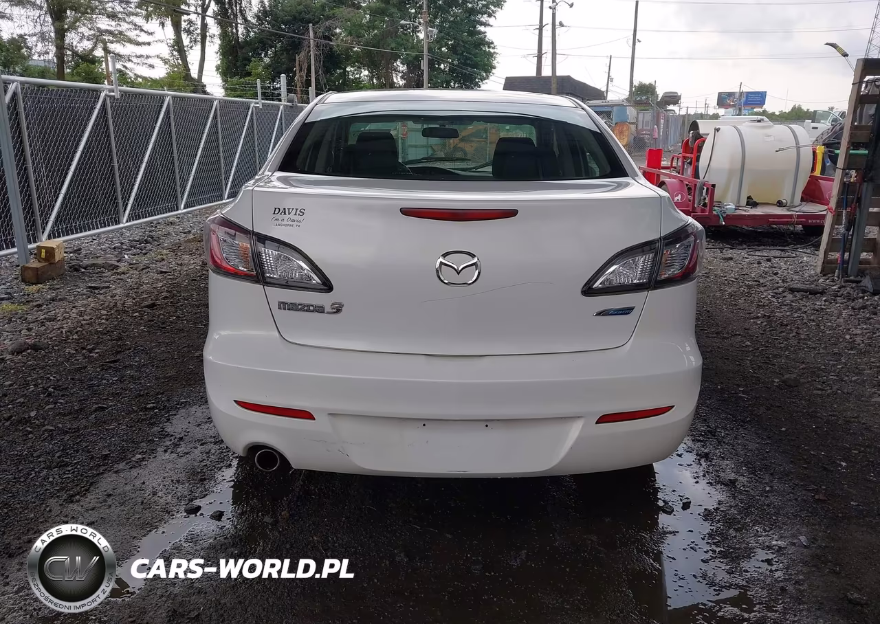 2013 Mazda Mazda3 I Sport VIN:JM1BL1UP5D1800614 - 15