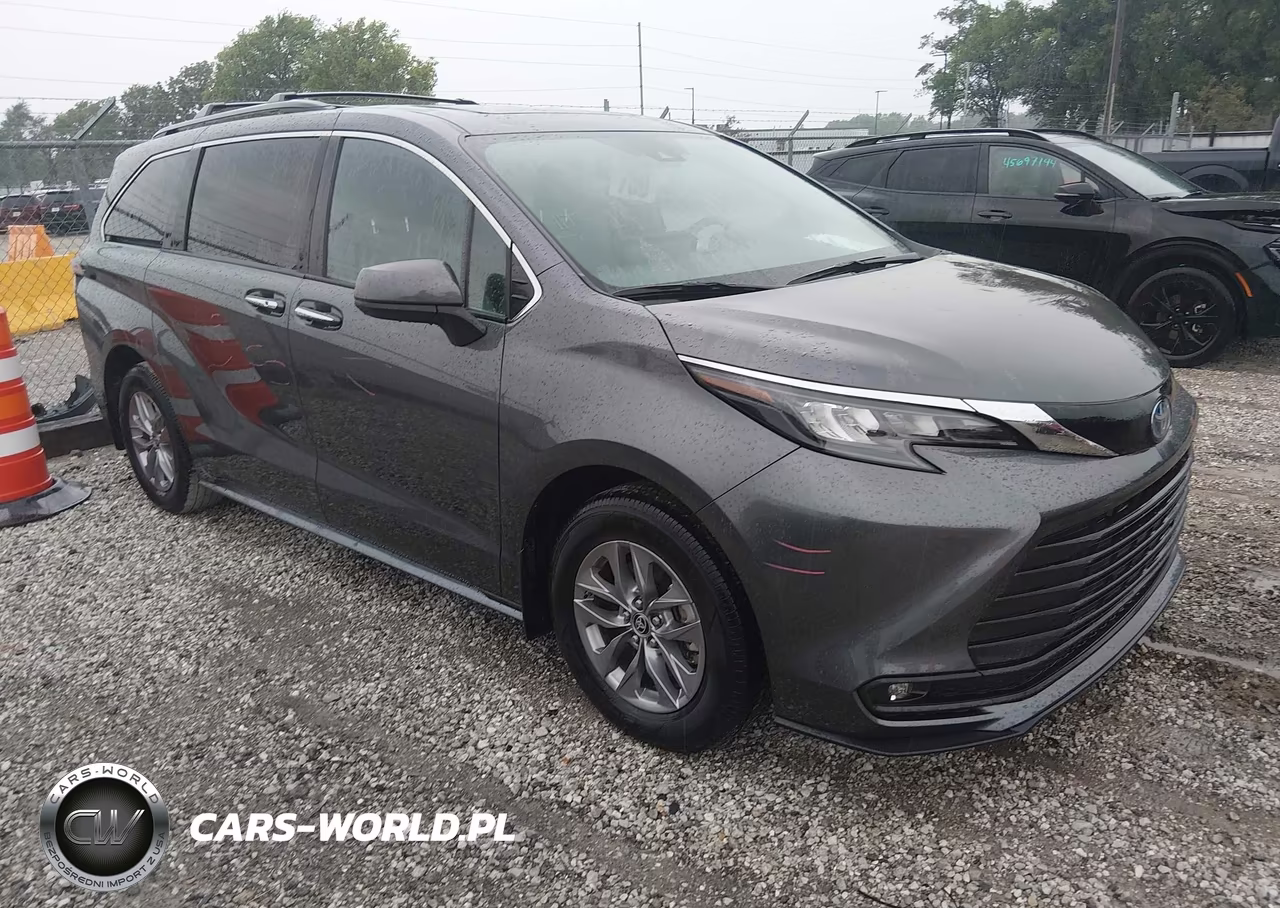 2025 Toyota Sienna Xle – zdjęcie 1 z 16