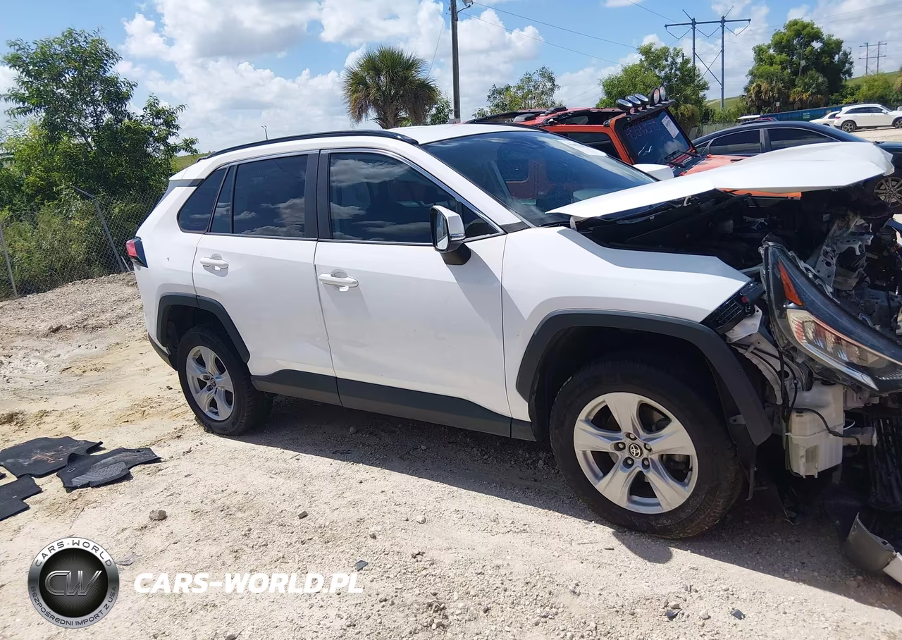 2021 Toyota Rav4 Xle VIN:2T3W1RFV2MW142950 - 12
