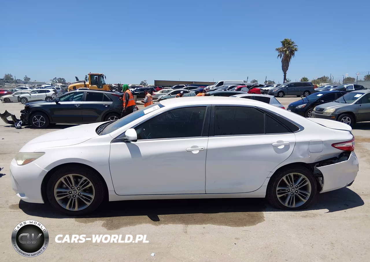 2016 Toyota Camry Se VIN:4T1BF1FK6GU538836 - 14