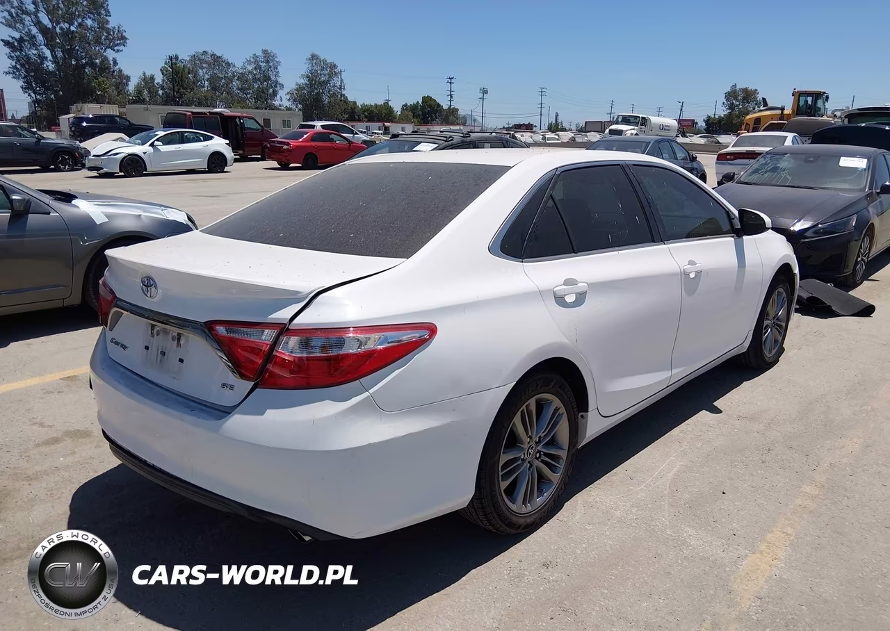 2016 Toyota Camry Se VIN:4T1BF1FK6GU538836 - 4