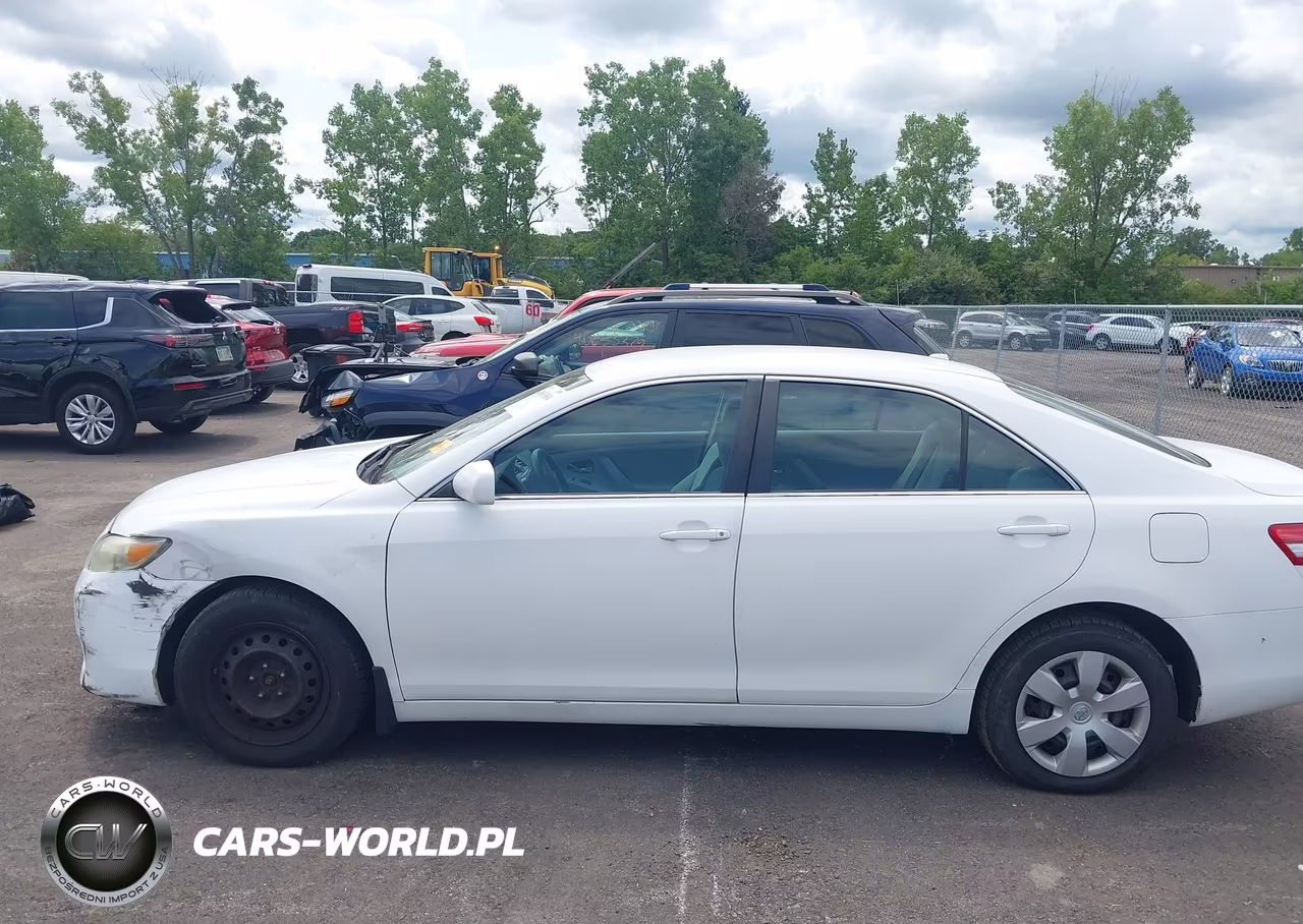 2011 Toyota Camry Le VIN:4T1BF3EKXBU648519 - 14