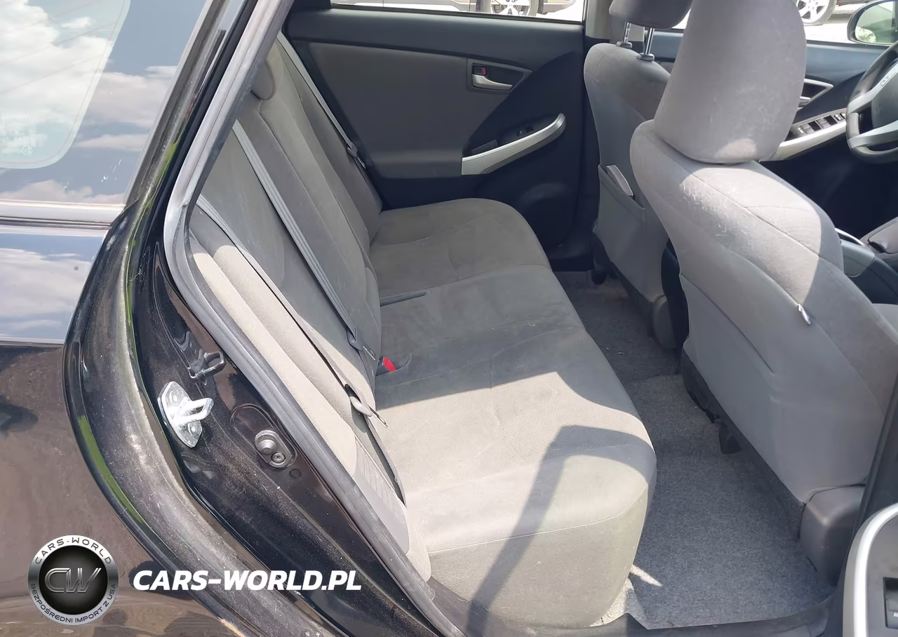 2014 Toyota Prius Two VIN:JTDKN3DU5E1798280 - 8