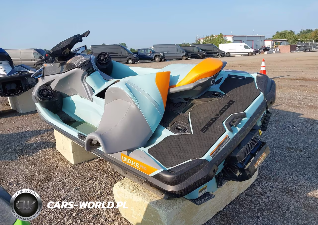 2024 Seadoo Wake Pro 230 VIN:YDV91779F424 - 3