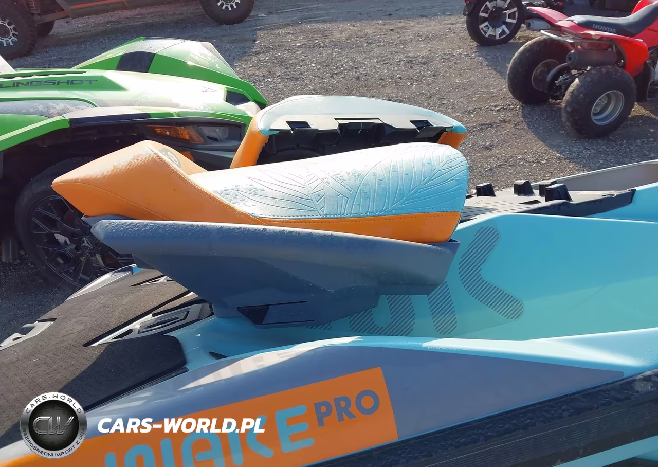 2024 Seadoo Wake Pro 230 VIN:YDV91779F424 - 8