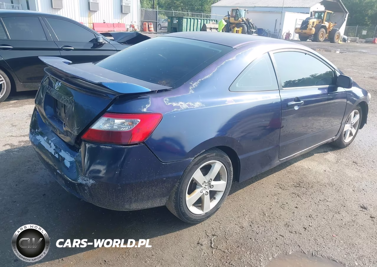 2007 Honda Civic Lx VIN:2HGFG12677H558030 - 4