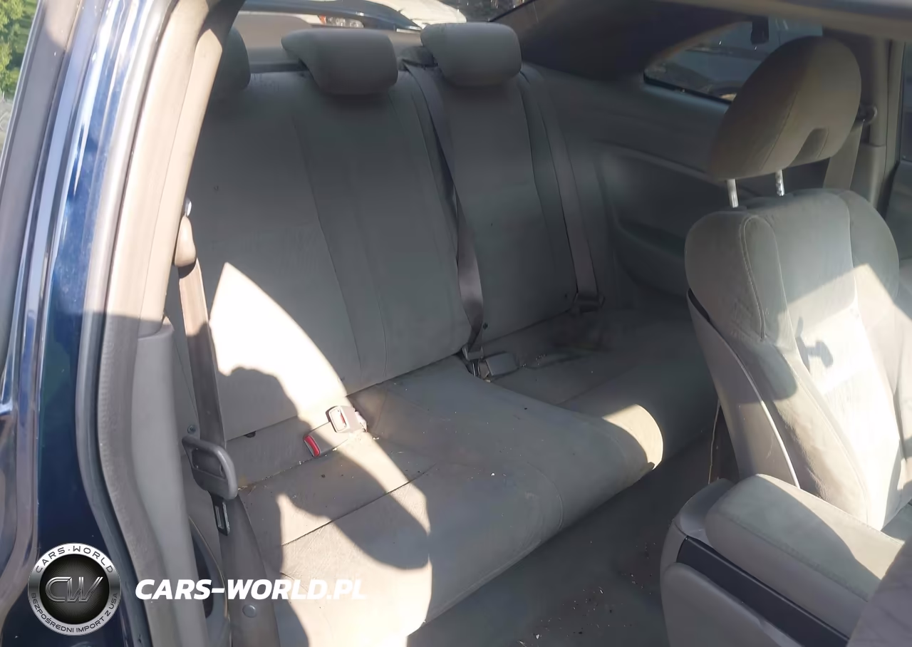 2007 Honda Civic Lx VIN:2HGFG12677H558030 - 8