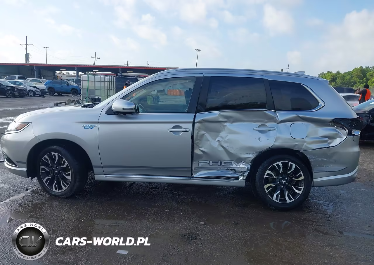 2018 Mitsubishi Outlander Phev Gt VIN:JA4J24A53JZ031735 - 14