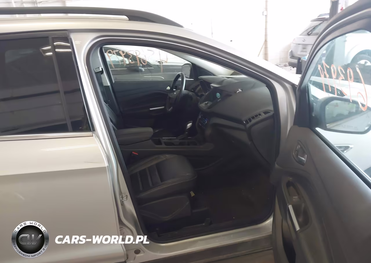 2019 Ford Escape Sel VIN:1FMCU9HD5KUB61030 - 5