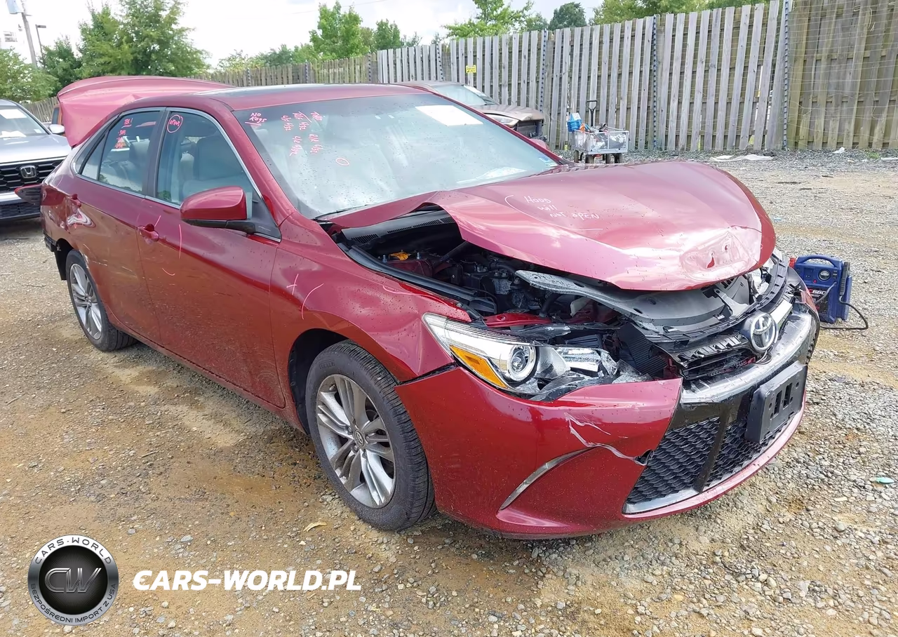 2015 Toyota Camry Se – zdjęcie 1 z 18
