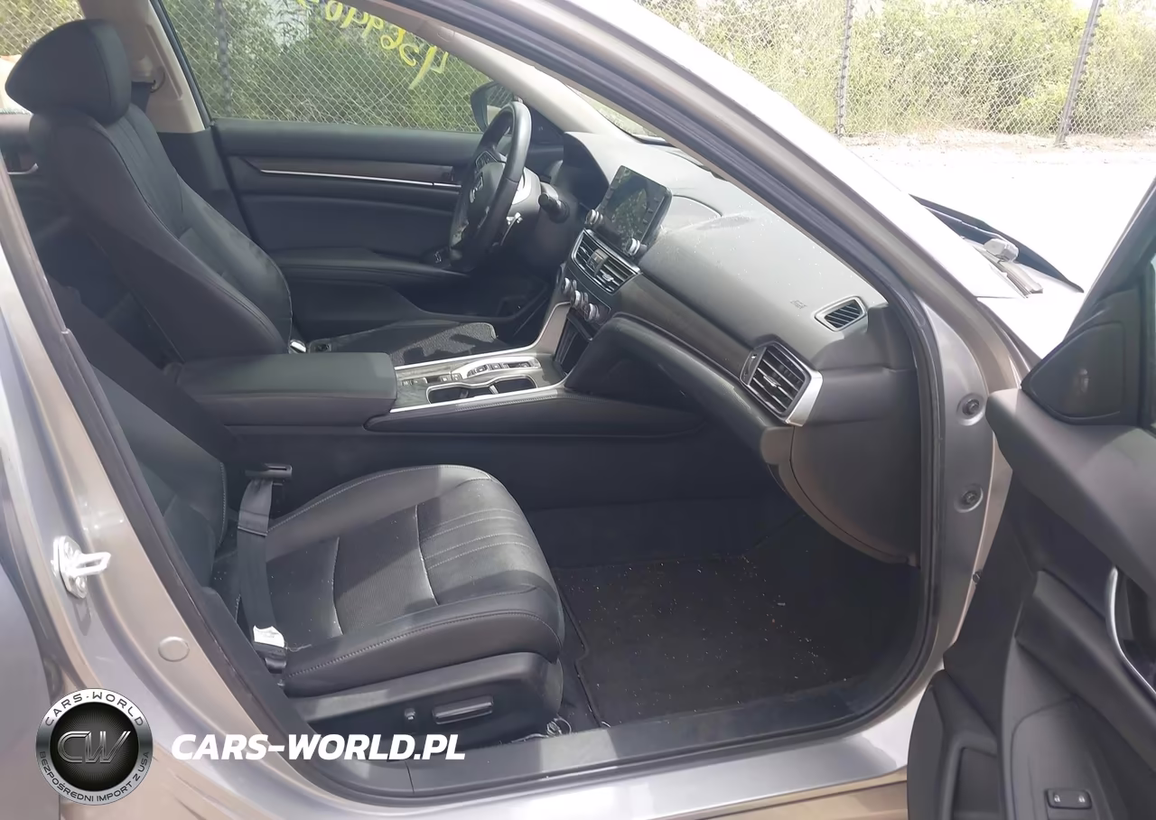 2022 Honda Accord Hybrid Touring VIN:1HGCV3F93NA019599 - 5