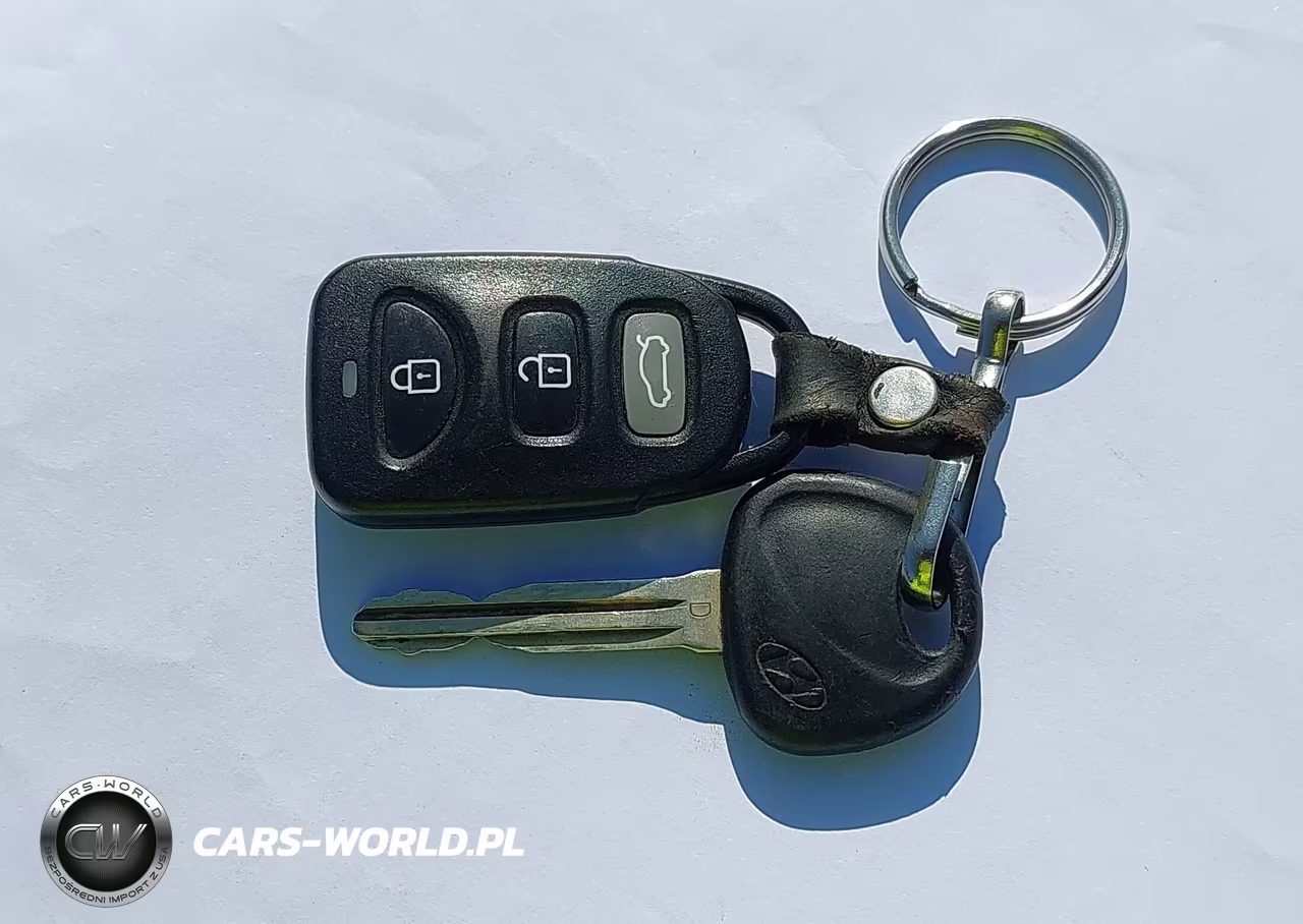2008 Hyundai Elantra Gls-Se VIN:KMHDU46D98U464914 - 11