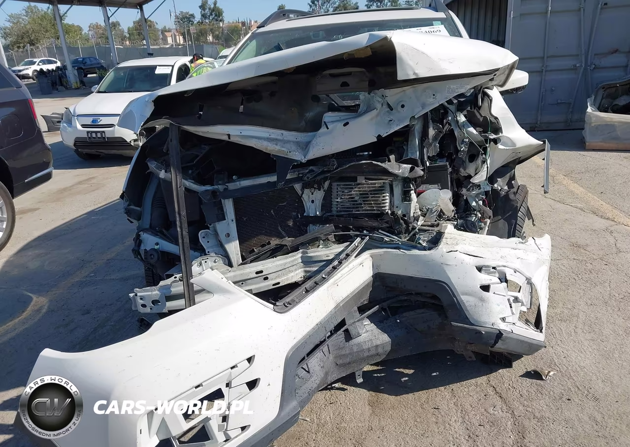 2020 Subaru Ascent Premium VIN:4S4WMAHD3L3479363 - 6