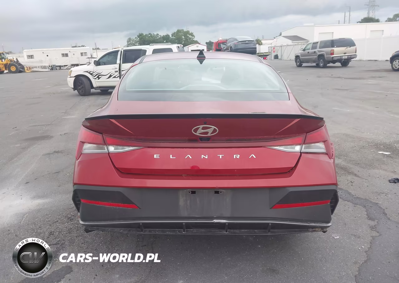 2026 Hyundai Elantra Sel Sport VIN:KMHLM4DG8TU105197 - 16