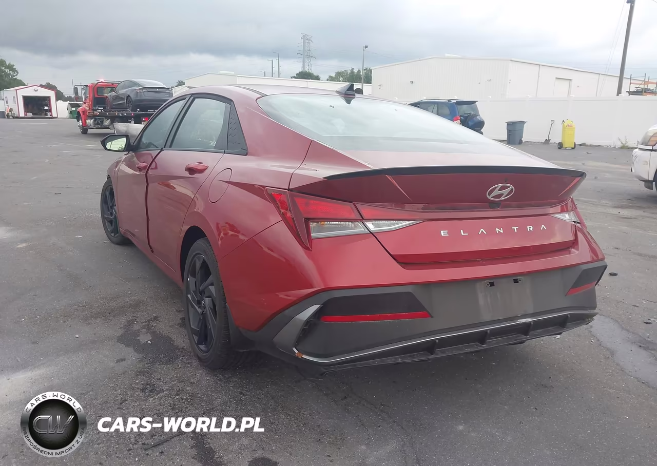 2026 Hyundai Elantra Sel Sport VIN:KMHLM4DG8TU105197 - 3