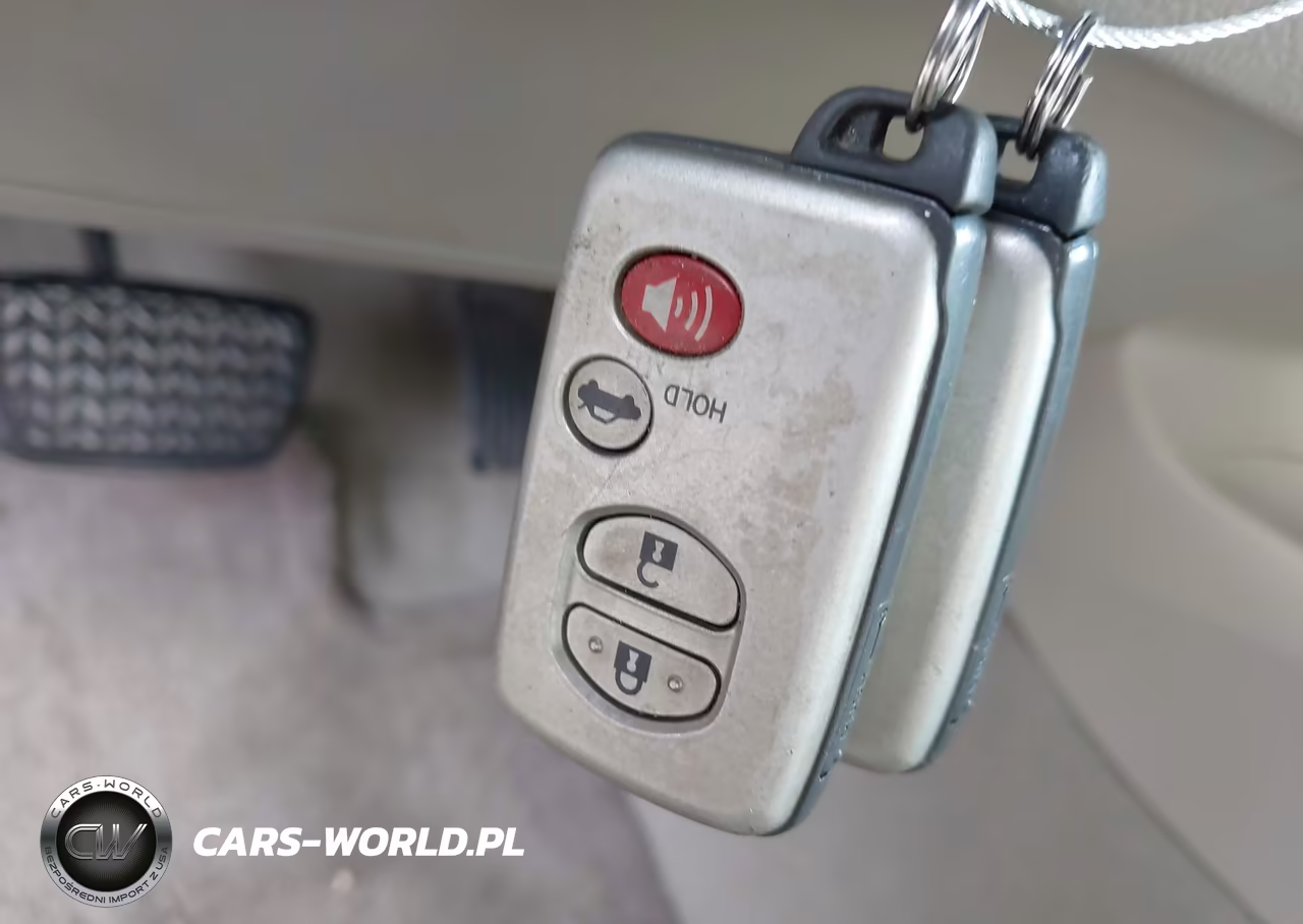 2010 Toyota Camry Hybrid VIN:4T1BB3EK7AU117319 - 11