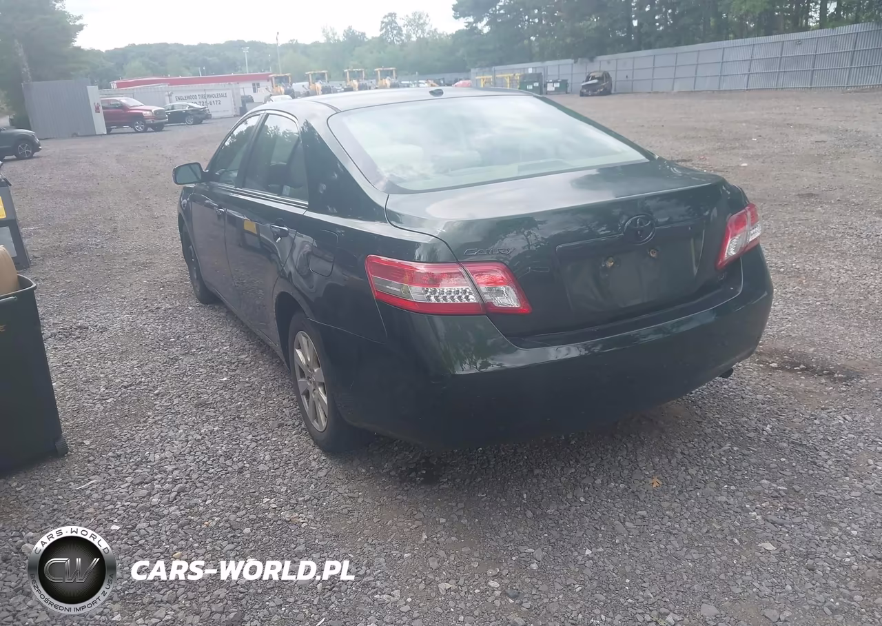 2010 Toyota Camry Le VIN:4T1BF3EK7AU573468 - 3