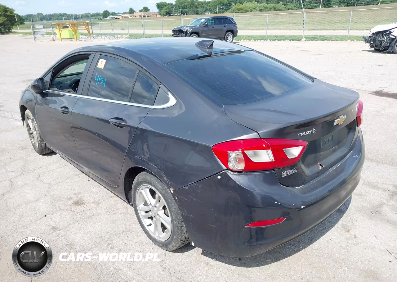 2017 Chevrolet Cruze Lt Auto VIN:1G1BE5SM5H7168803 - 3