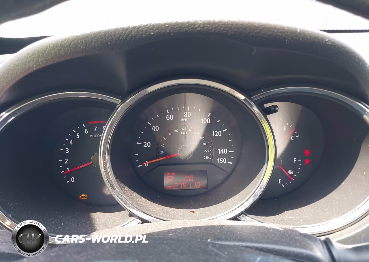 2011 Kia Sorento Lx VIN:5XYKTCA10BG011747 - 7