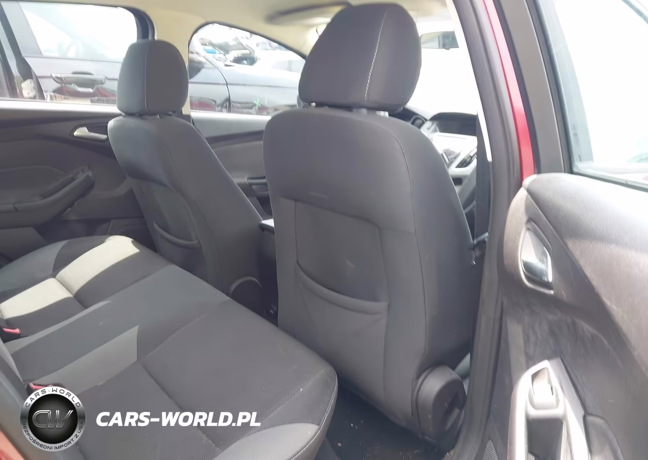 2014 Ford Focus Se VIN:1FADP3F28EL401878 - 8