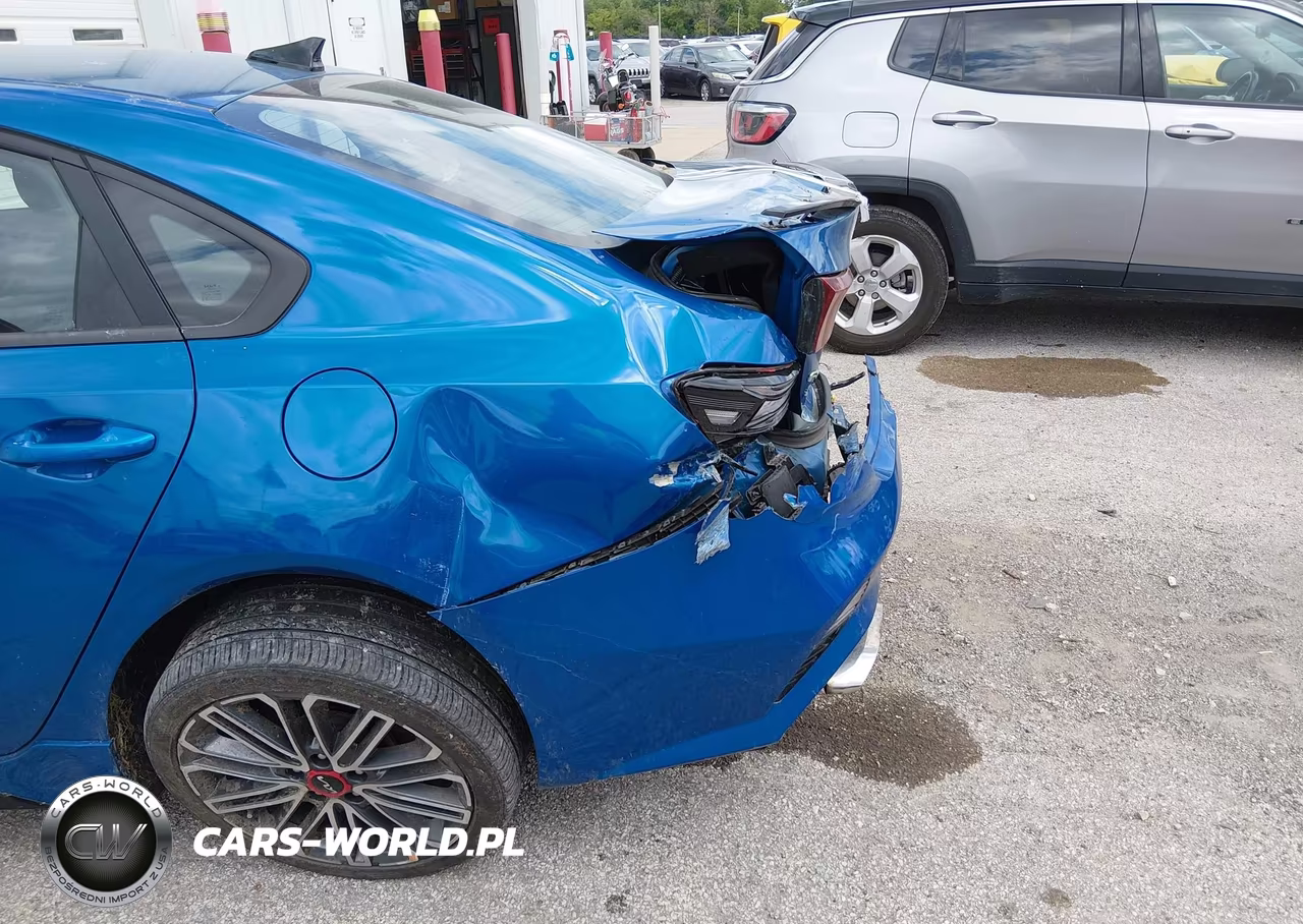 2023 Kia Forte Gt VIN:3KPF44AC9PE548367 - 6