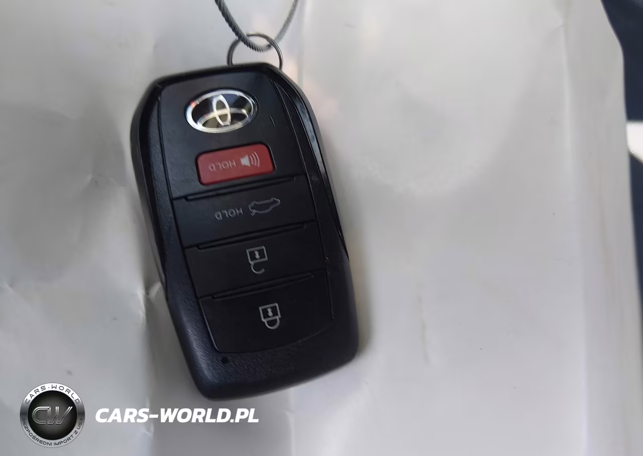 2023 Toyota Crown Limited VIN:JTDAAAAF6P3003567 - 11