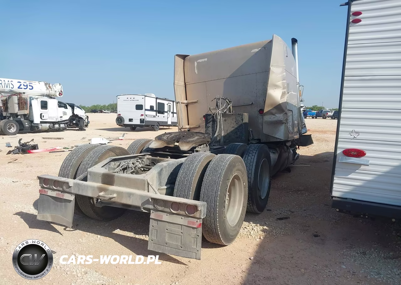 2000 Peterbilt 379 VIN:1XP5DR9X7YD501842 - 4