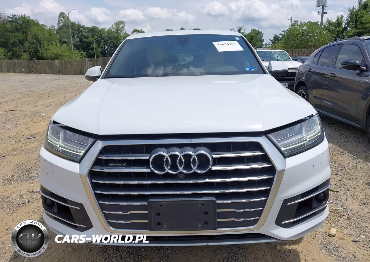 2017 Audi Q7 3.0T Premium VIN:WA1LAAF76HD050372 - 12