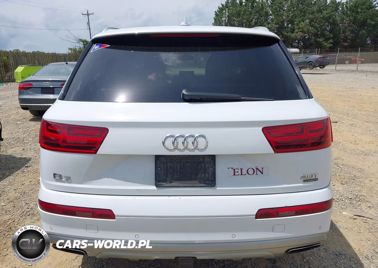 2017 Audi Q7 3.0T Premium VIN:WA1LAAF76HD050372 - 16