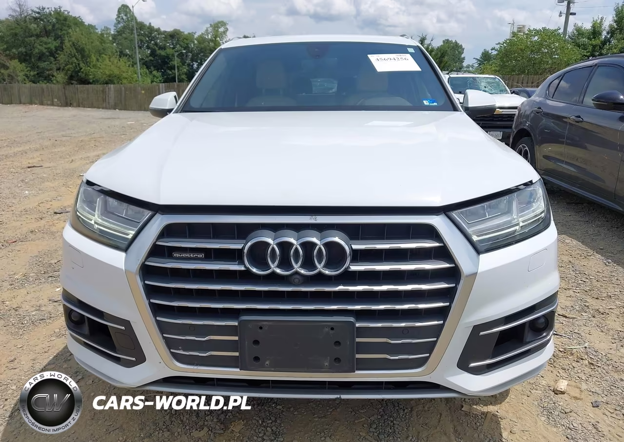 2017 Audi Q7 3.0T Premium VIN:WA1LAAF76HD050372 - 6