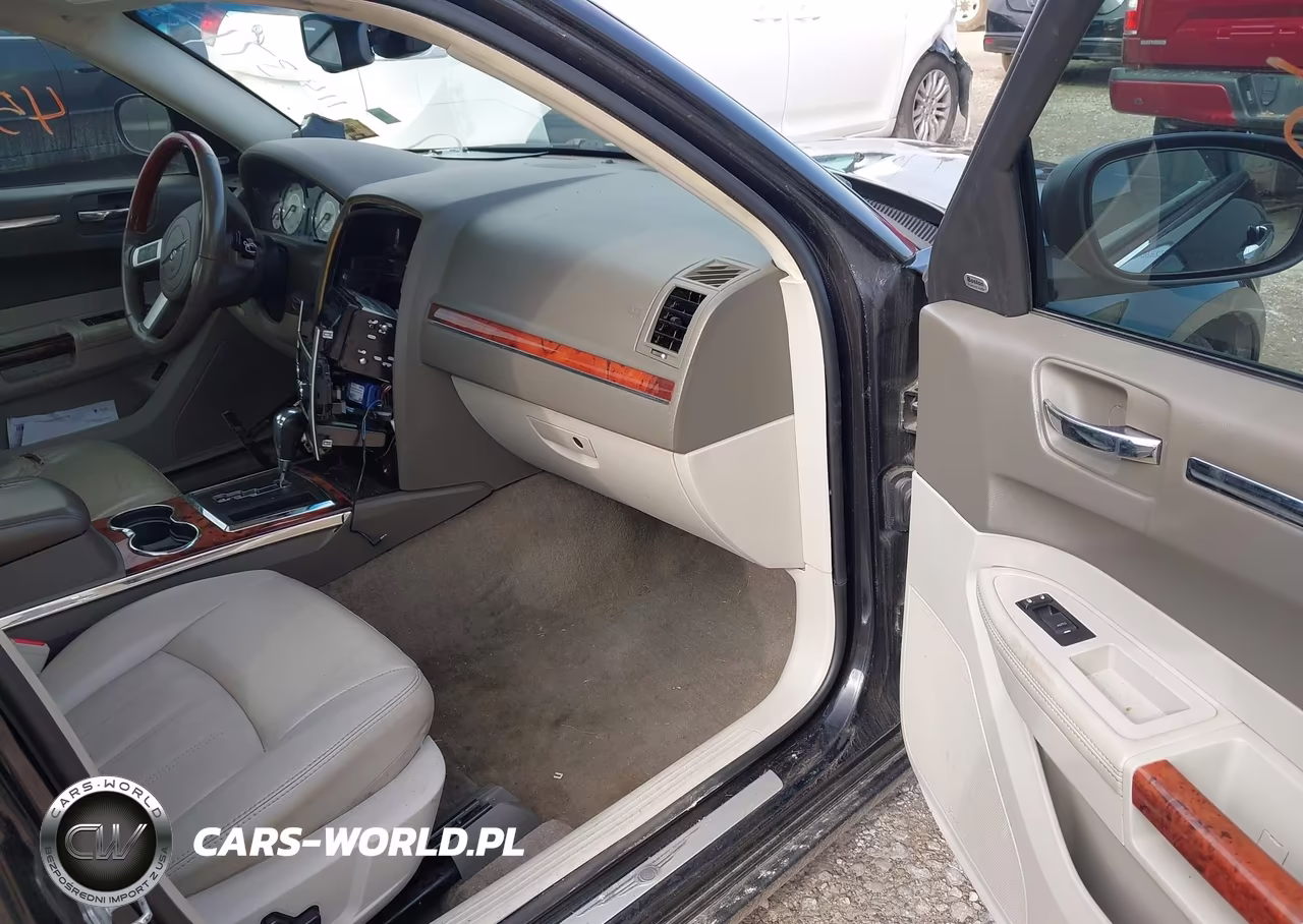 2010 Chrysler 300C Hemi VIN:2C3CA6CT5AH114371 - 5