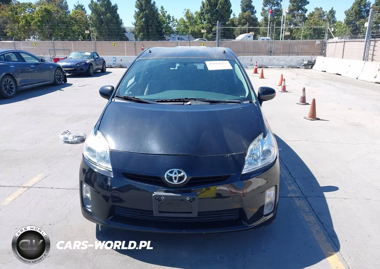 2011 Toyota Prius Two VIN:JTDKN3DU7B0269575 - 12
