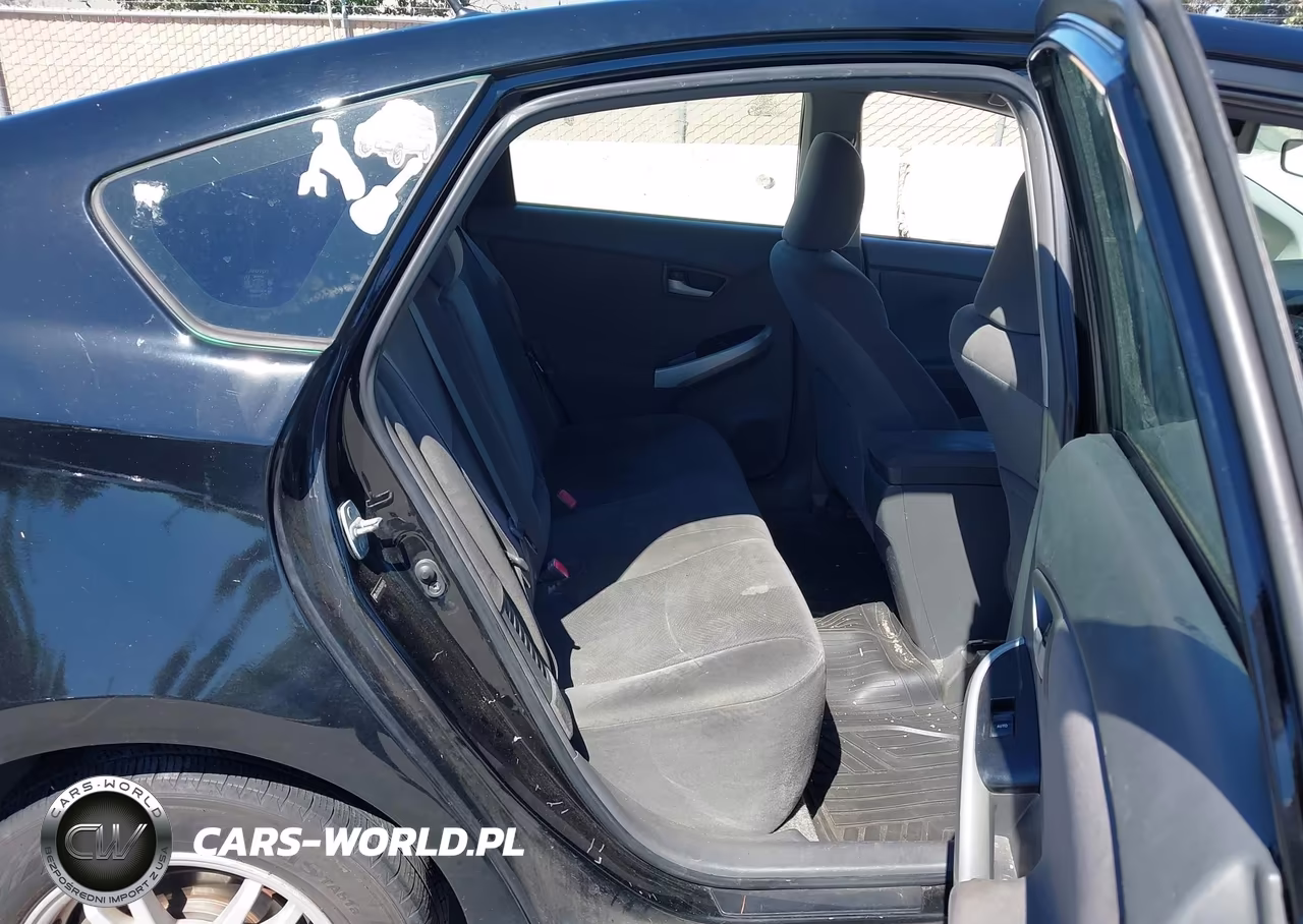 2011 Toyota Prius Two VIN:JTDKN3DU7B0269575 - 8
