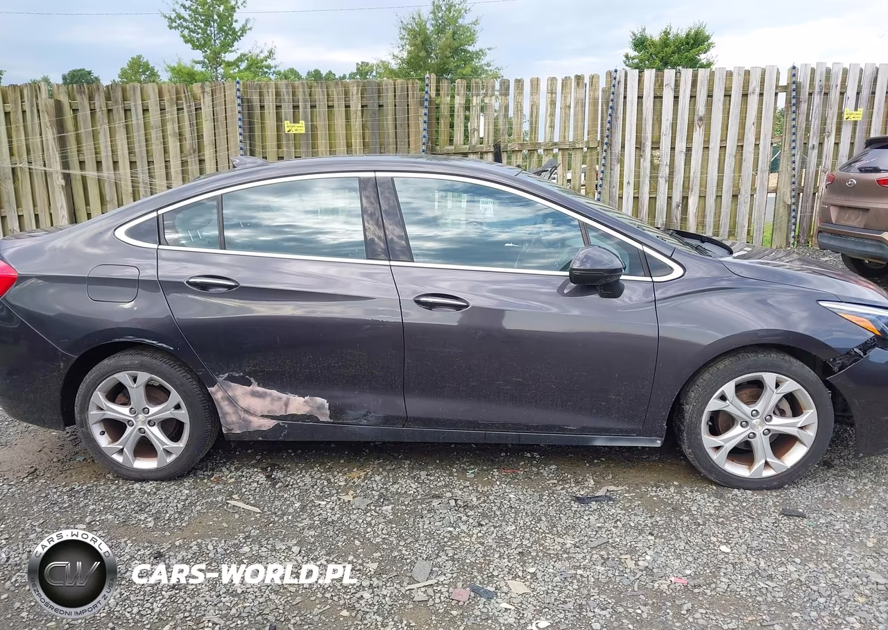 2017 Chevrolet Cruze Premier Auto VIN:1G1BF5SM4H7181006 - 13