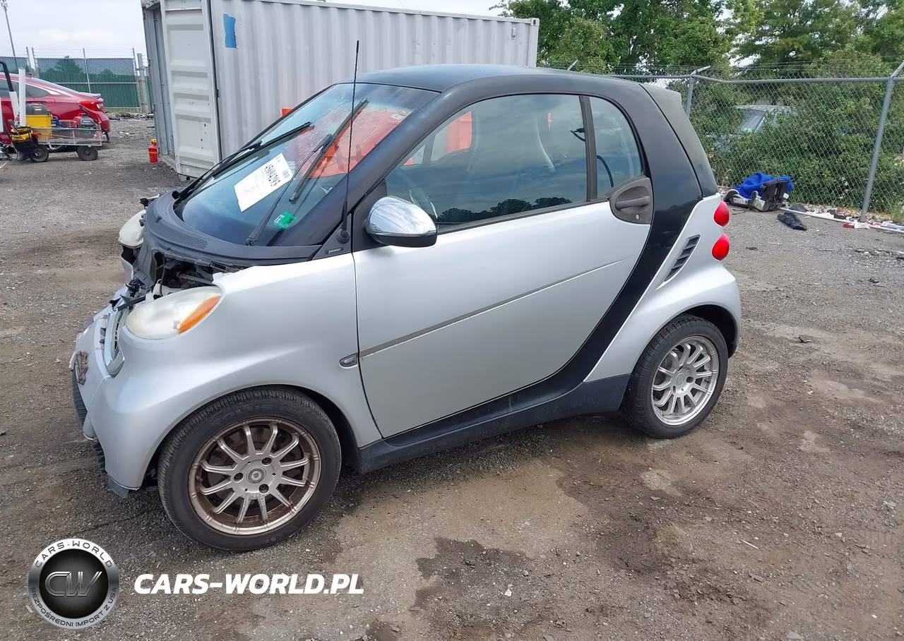 2011 Smart Fortwo Passion-Pure VIN:WMEEJ3BA4BK439964 - 2